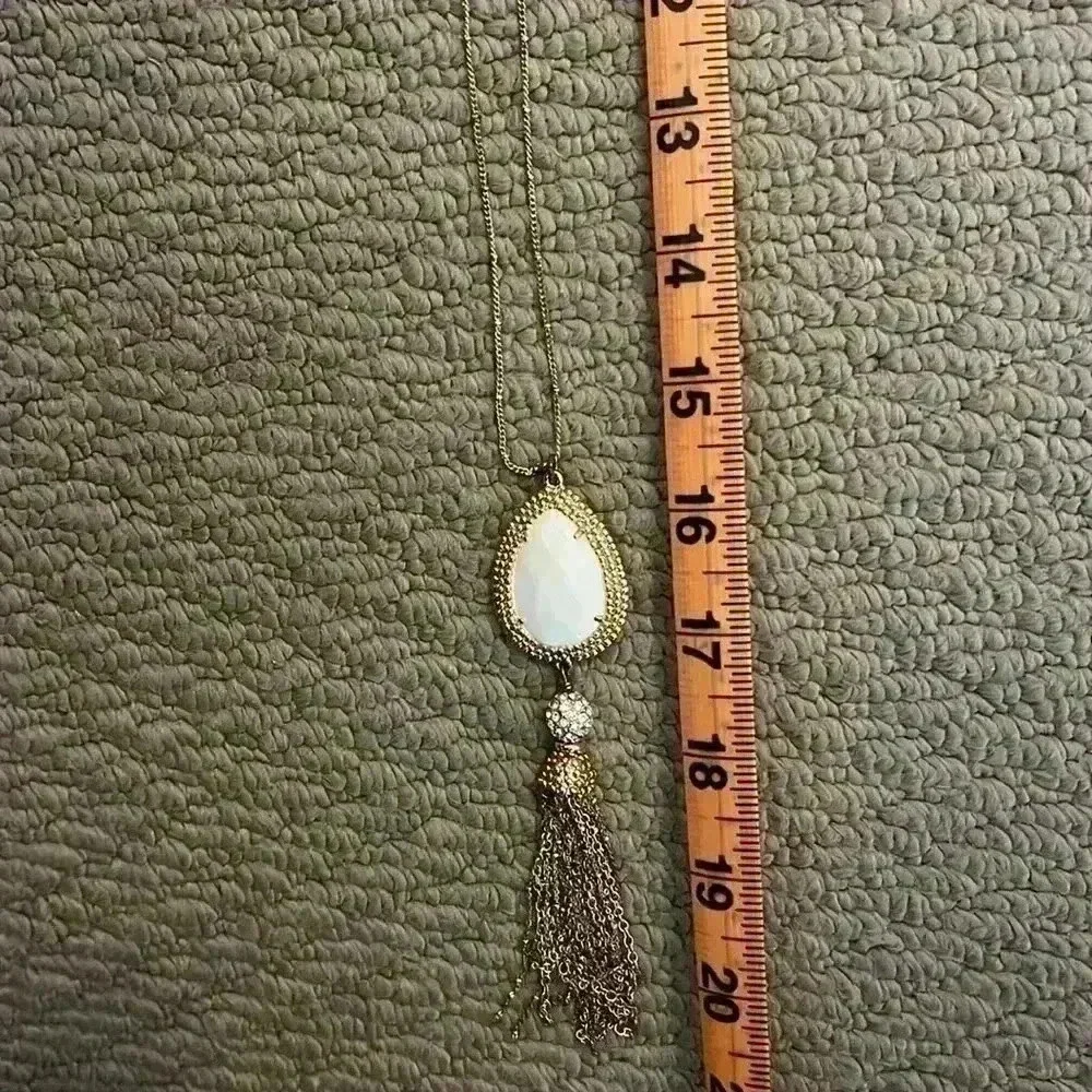 Lilly pulitzer necklace gold and white long chain - Picture 5 of 6